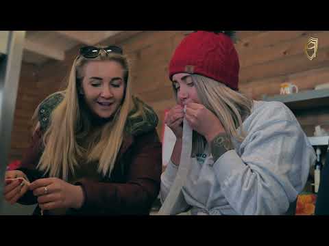 Embedded thumbnail for Tanyasi disznótor a Médiaválogatottal Sárbogárdon - Prémium Média